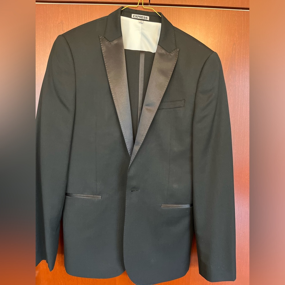 Express Tuxedo
